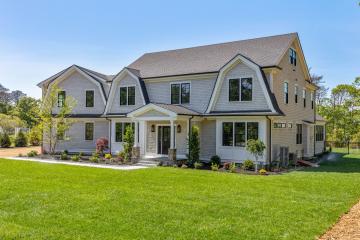 Single Family Home For Sale in Vineyard Haven #44567