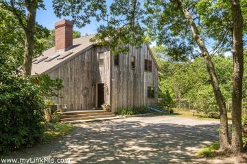 Single Family Home For Sale in Edgartown #44556