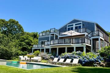 Single Family Home For Sale in West Tisbury #44695