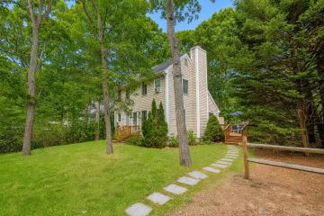 Single Family Home For Sale in Vineyard Haven #44638