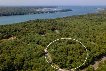 Land/Parcel For Sale in Oak Bluffs #44649