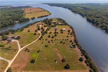 Land/Parcel For Sale in West Tisbury #44645