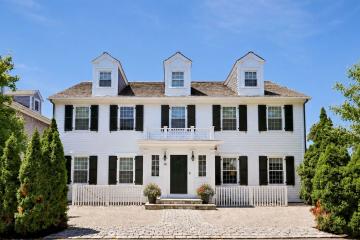 Single Family Home For Sale in Edgartown #44764