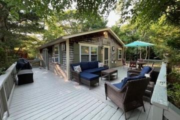 Single Family Home For Sale in Oak Bluffs #44640