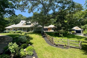 Single Family Home For Sale in West Tisbury #44523