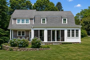 Single Family Home For Sale in Vineyard Haven #44648
