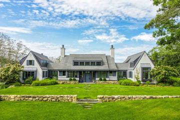 Single Family Home For Sale in Chilmark #44796