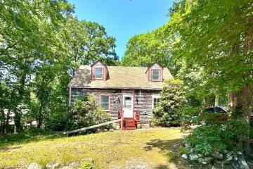 Single Family Home For Sale in Vineyard Haven #44715
