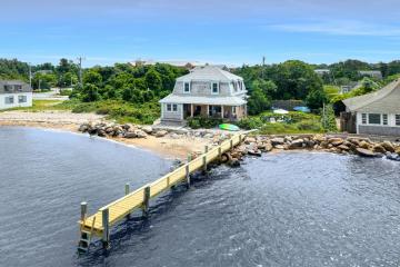 Single Family Home For Sale in Oak Bluffs #44793