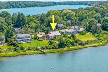 Single Family Home For Sale in Vineyard Haven #44589