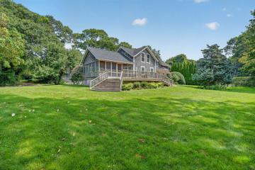 Single Family Home For Sale in Vineyard Haven #44820