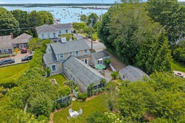 Single Family Home For Sale in Vineyard Haven #44806