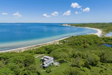 Single Family Home For Sale in West Tisbury #44957