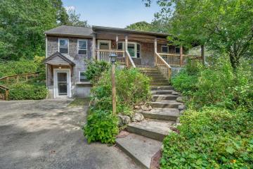 Single Family Home For Sale in Vineyard Haven #44923