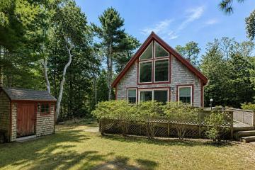 Single Family Home For Sale in Edgartown #44900