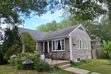 Single Family Home For Sale in Vineyard Haven #44866